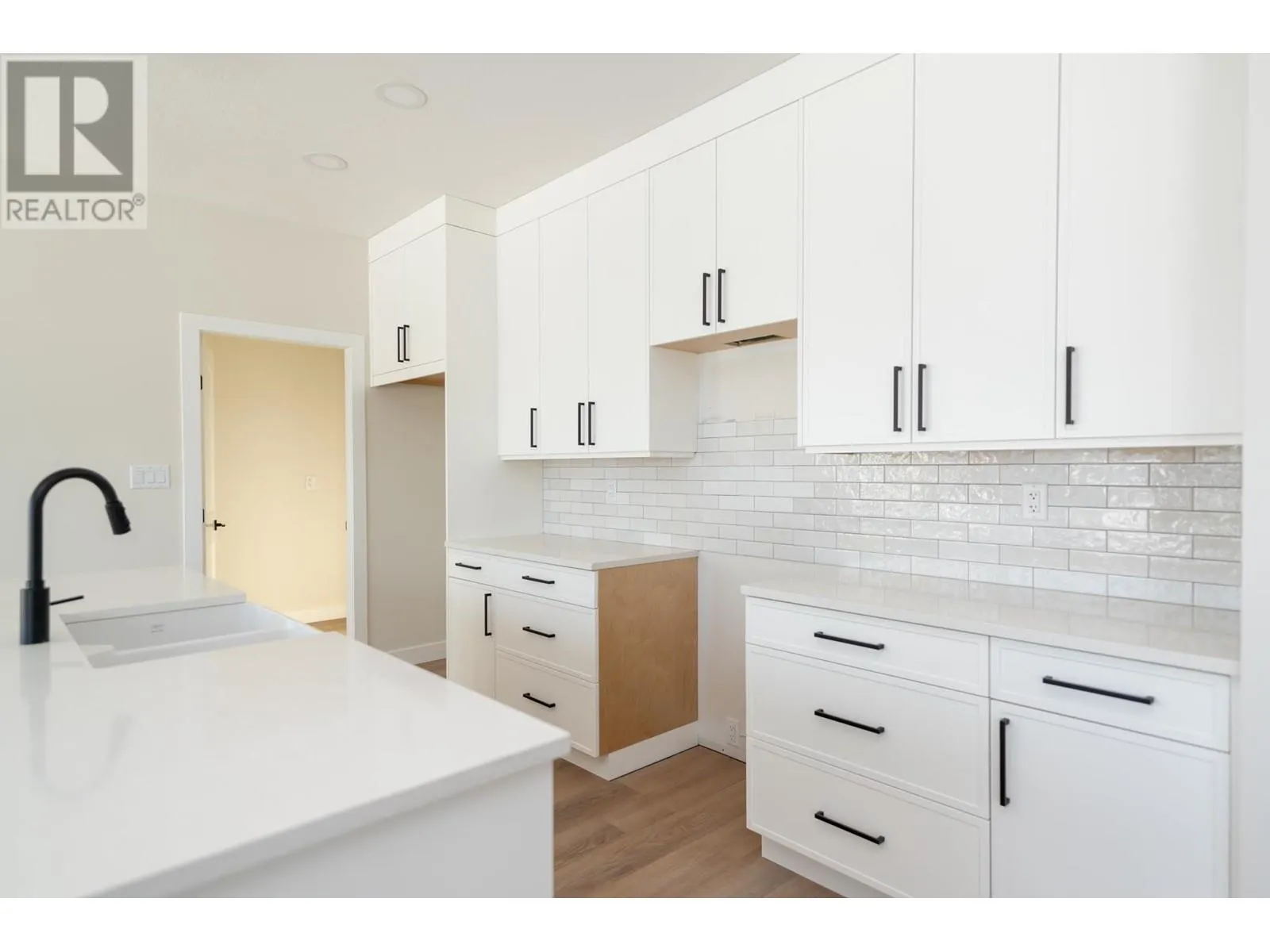 2464 MCTAVISH ROAD