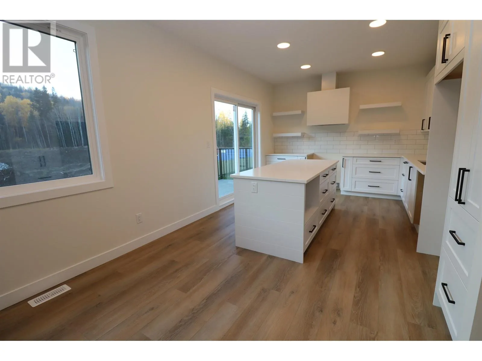 803 4274 22ND AVENUE