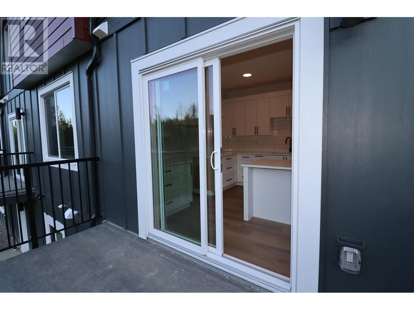 803 4274 22ND AVENUE