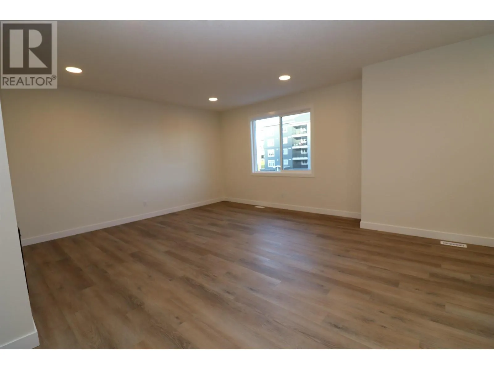 803 4274 22ND AVENUE
