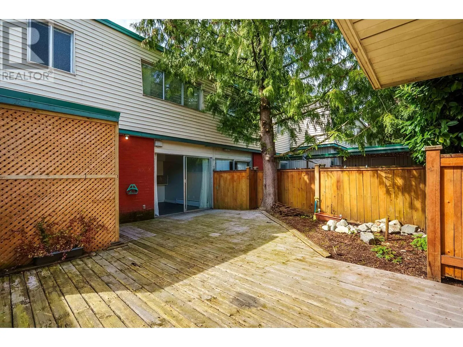 2645 WESTVIEW DRIVE