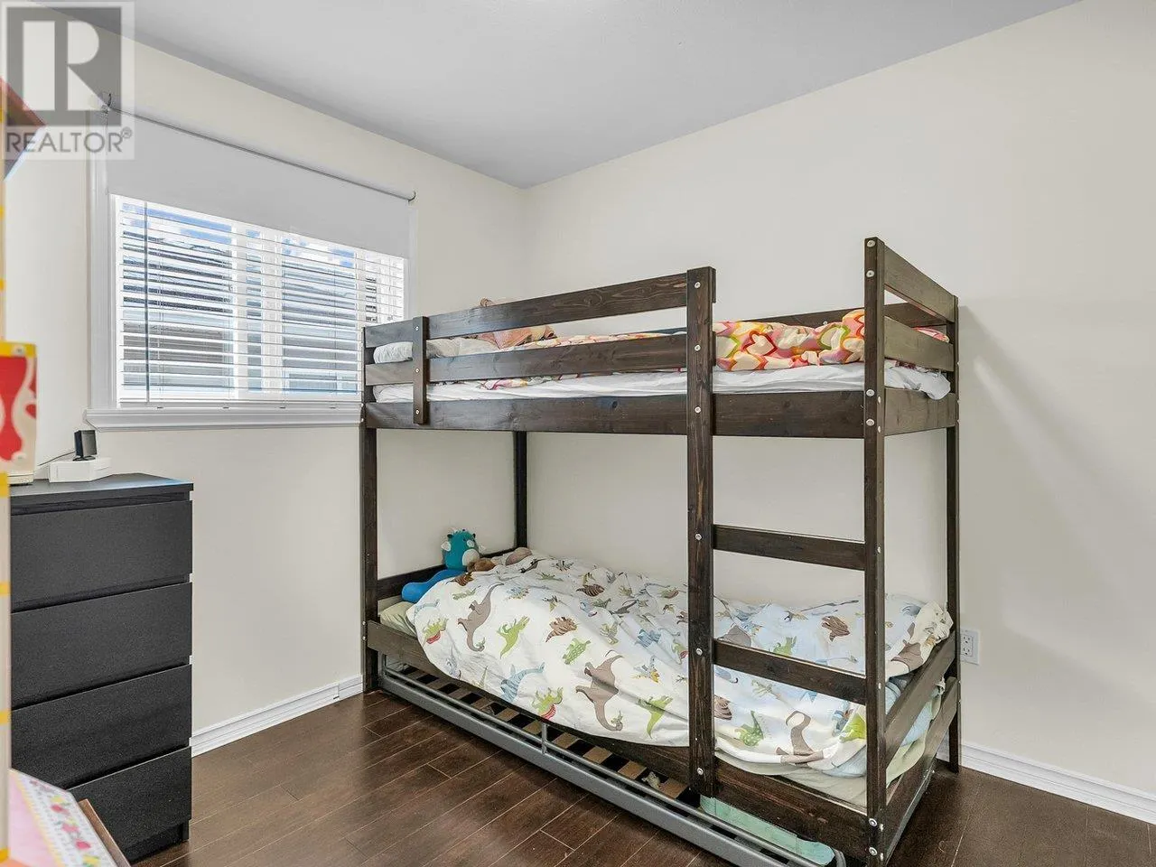 1 4689 CANADA WAY
