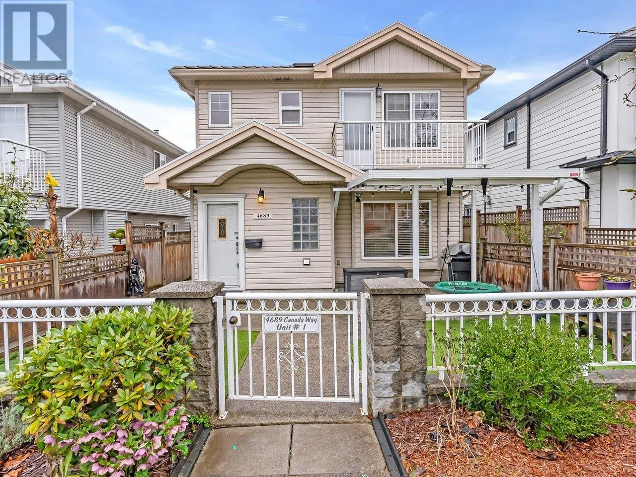 1 4689 CANADA WAY