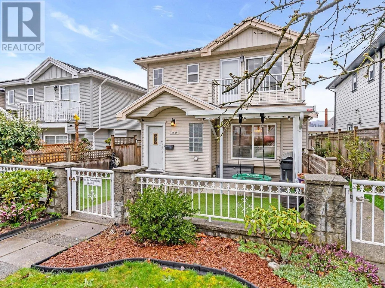 1 4689 CANADA WAY