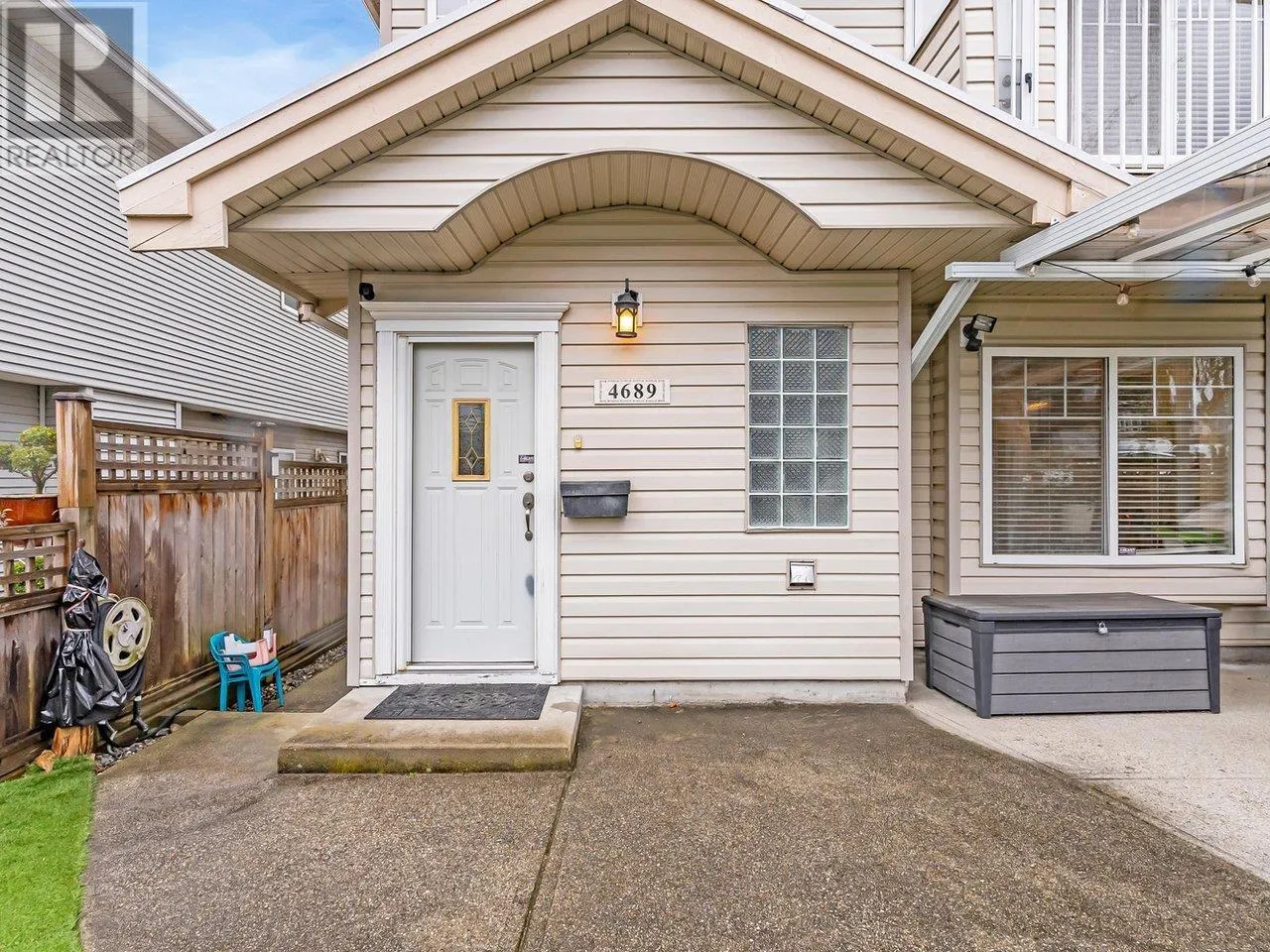 1 4689 CANADA WAY