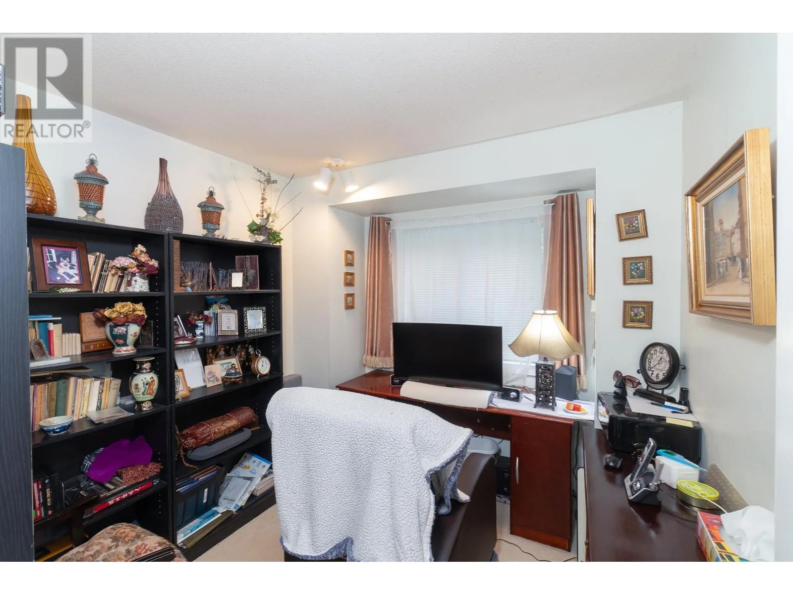 100 E KENSINGTON ROAD