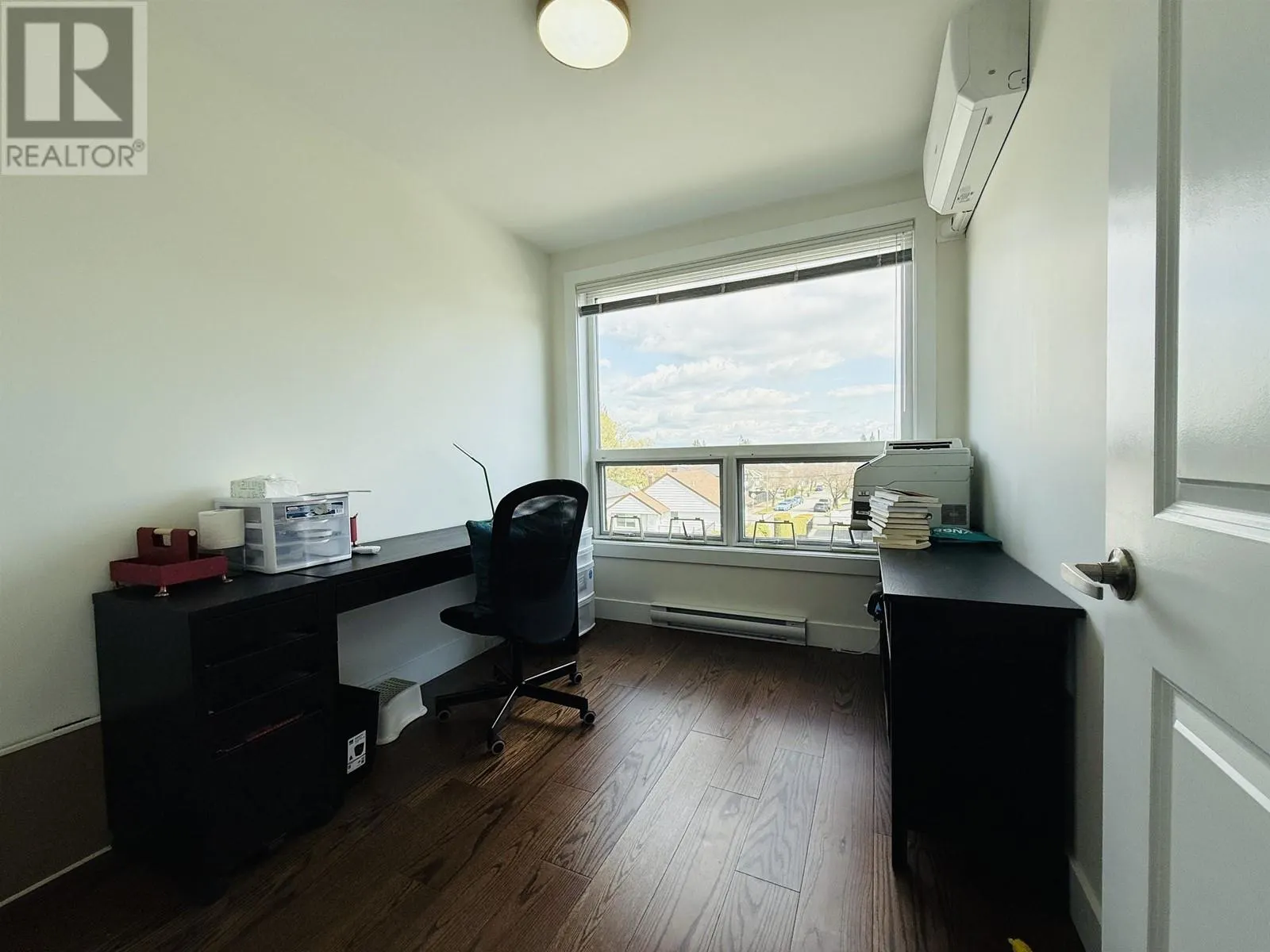 G 6688 DUFFERIN AVENUE