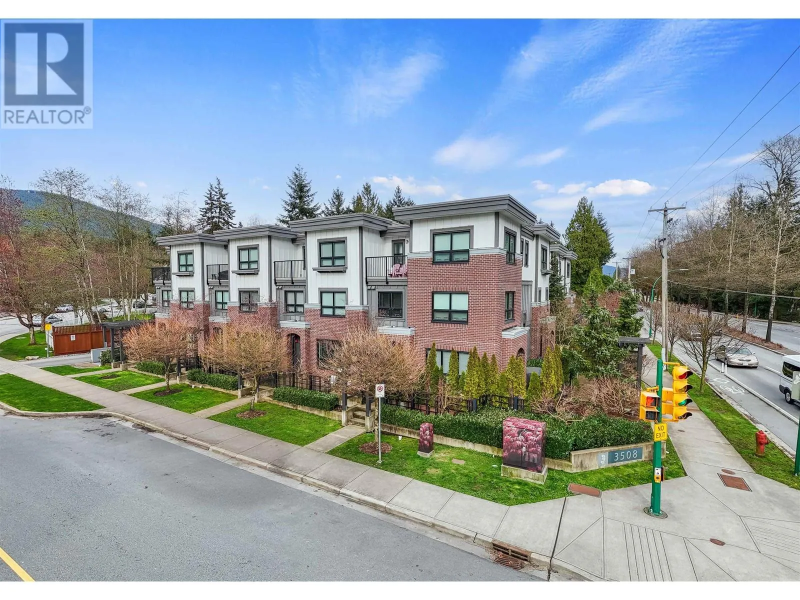 6 3508 MOUNT SEYMOUR PARKWAY