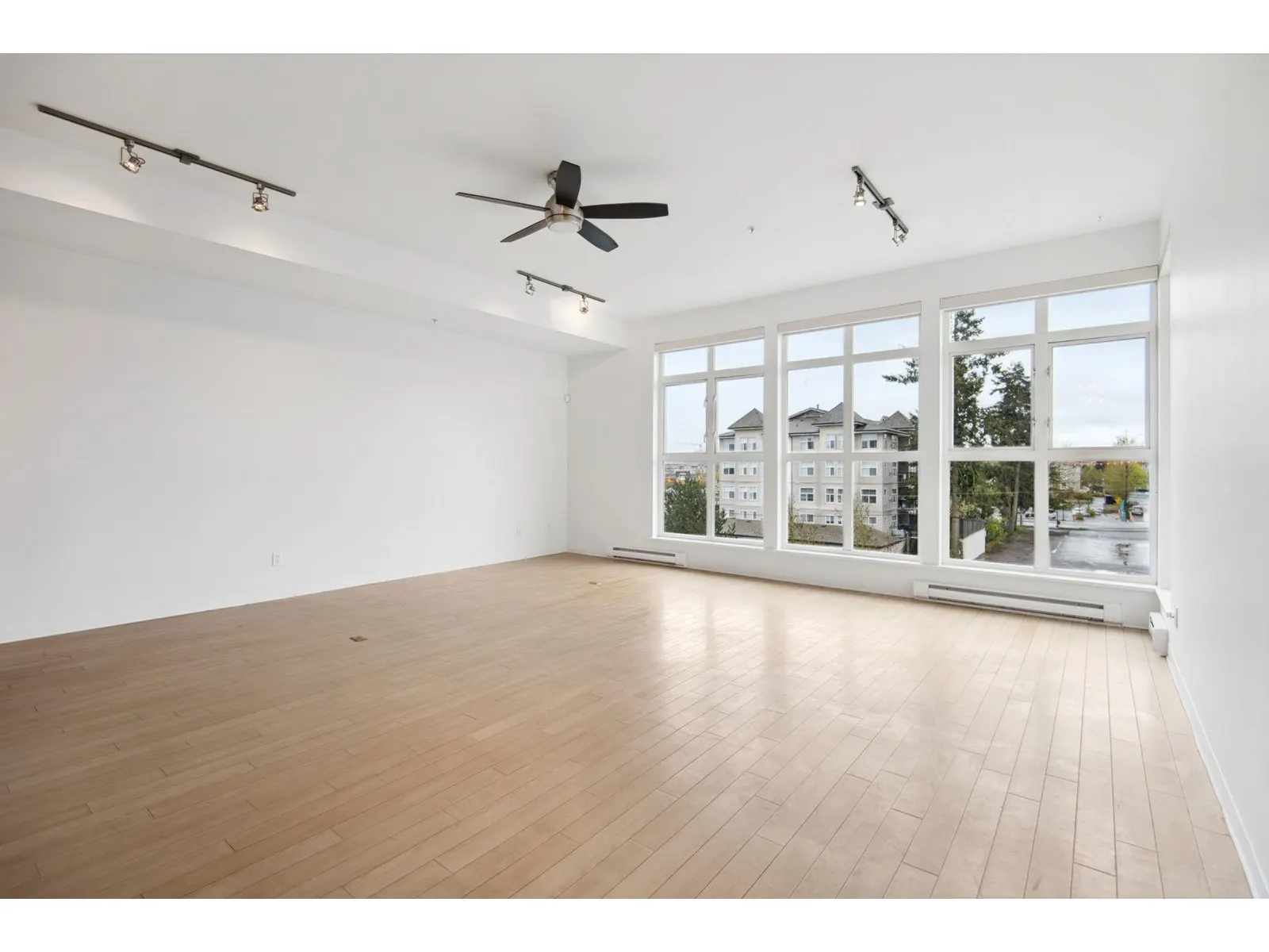 308 20238 FRASER HIGHWAY