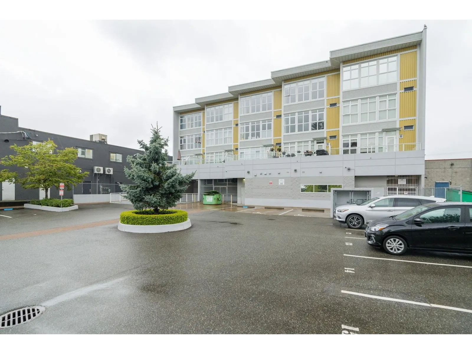 308 20238 FRASER HIGHWAY