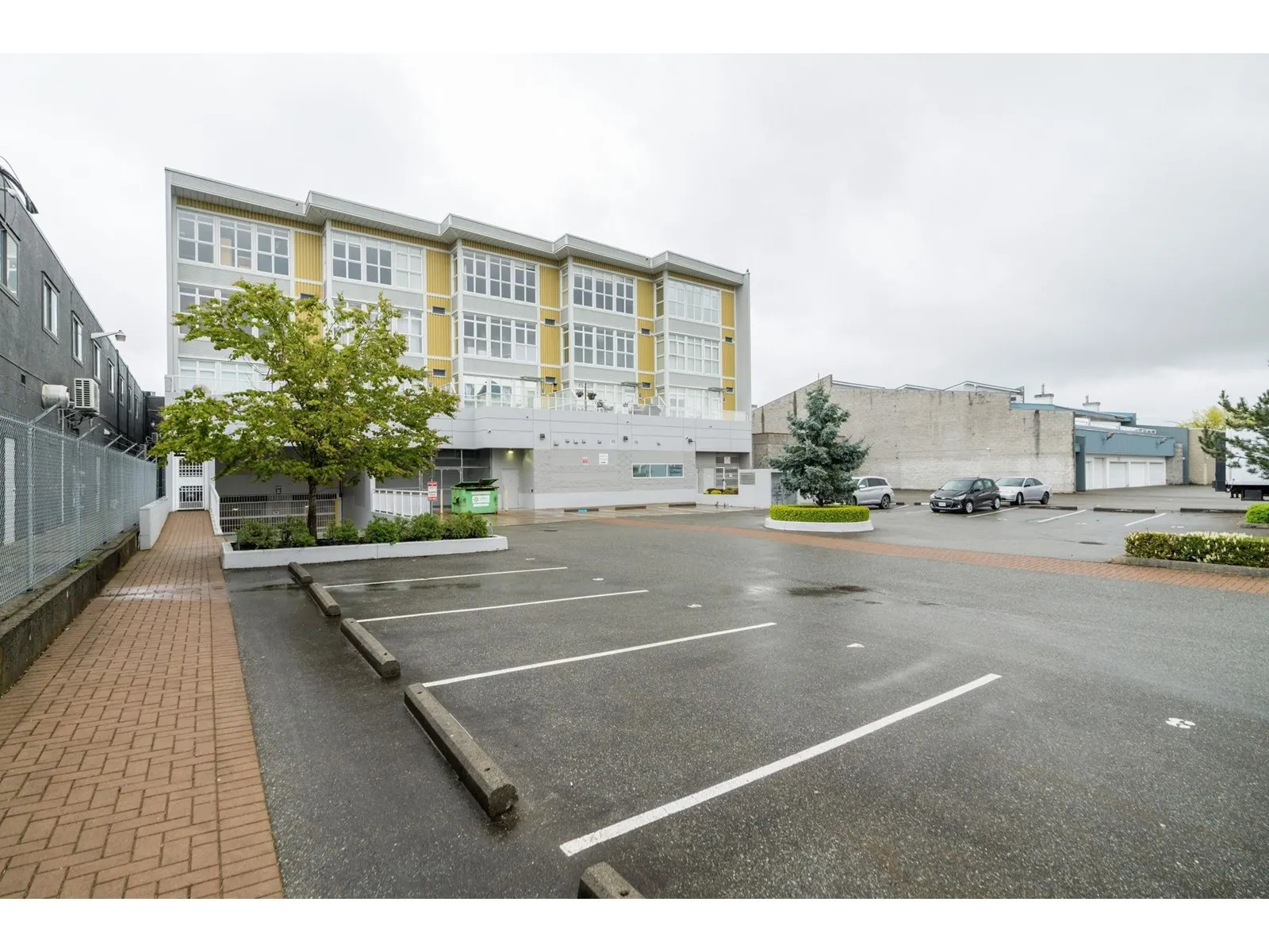 308 20238 FRASER HIGHWAY