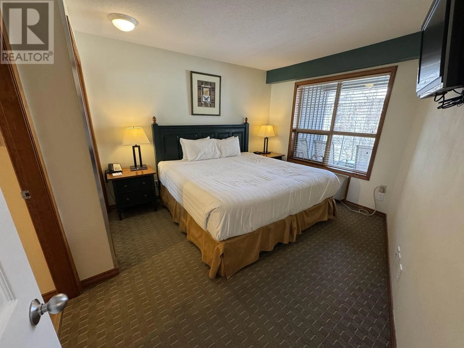 363(39) 4800 SPEARHEAD DRIVE