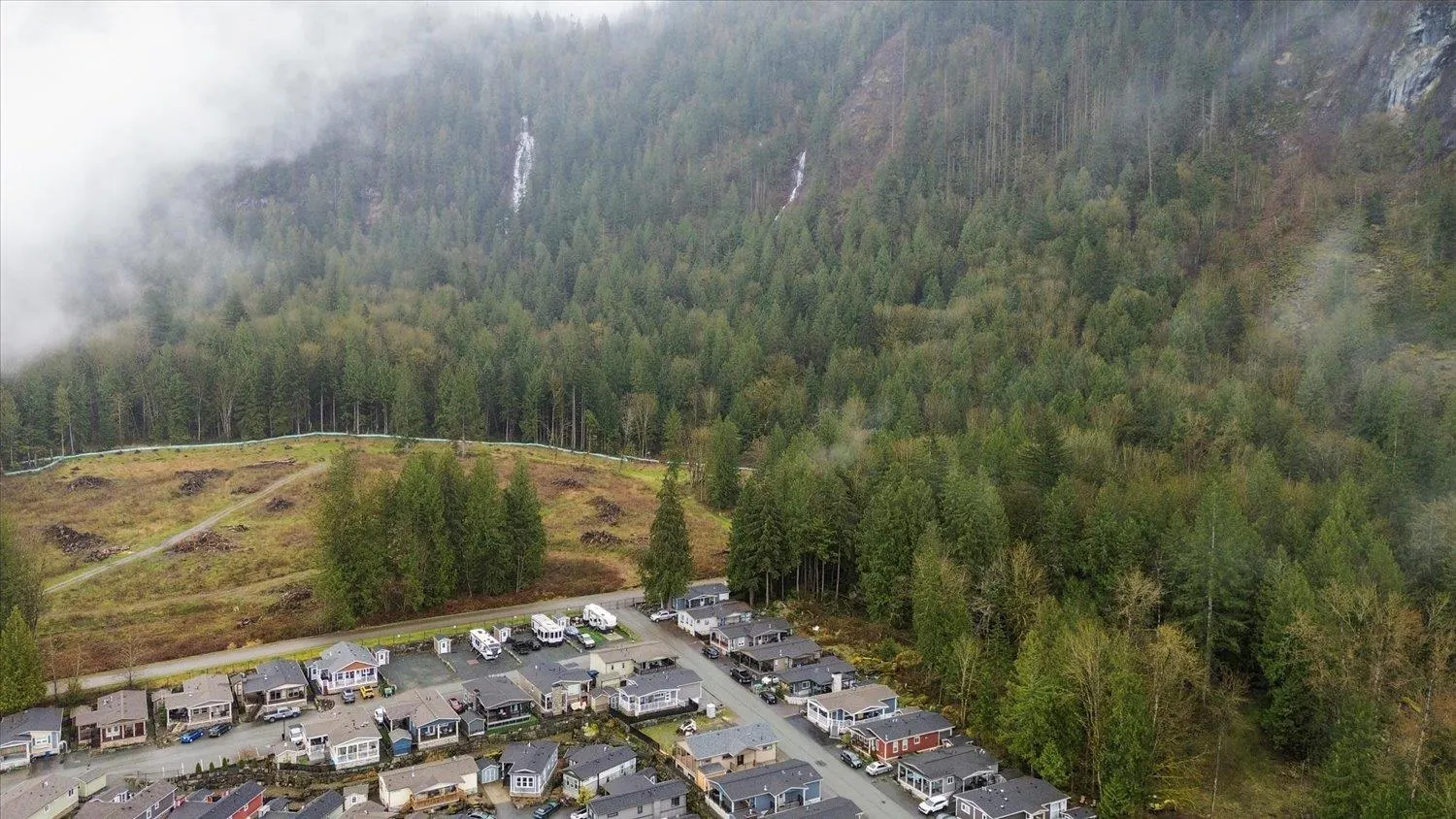 92 53480 BRIDAL FALLS ROAD|Bridal Falls