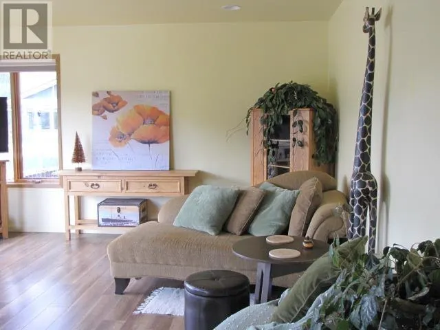 1273 SOUTH LAKESIDE DRIVE