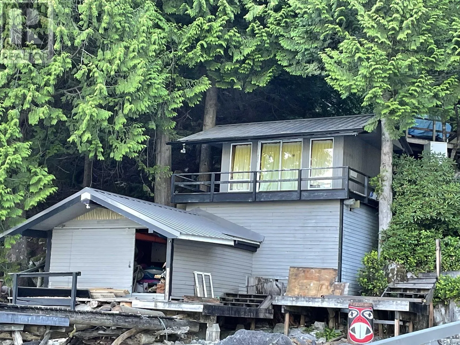 1 SEAL BAY
