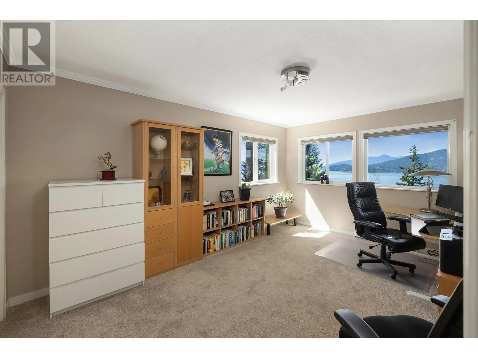 250 KELVIN GROVE WAY