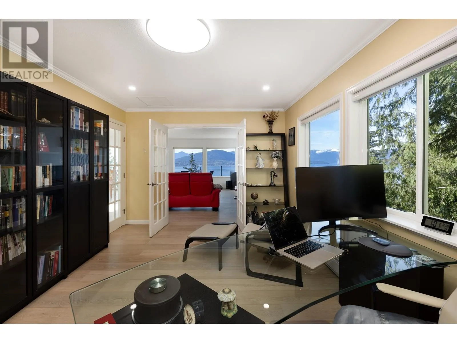 250 KELVIN GROVE WAY