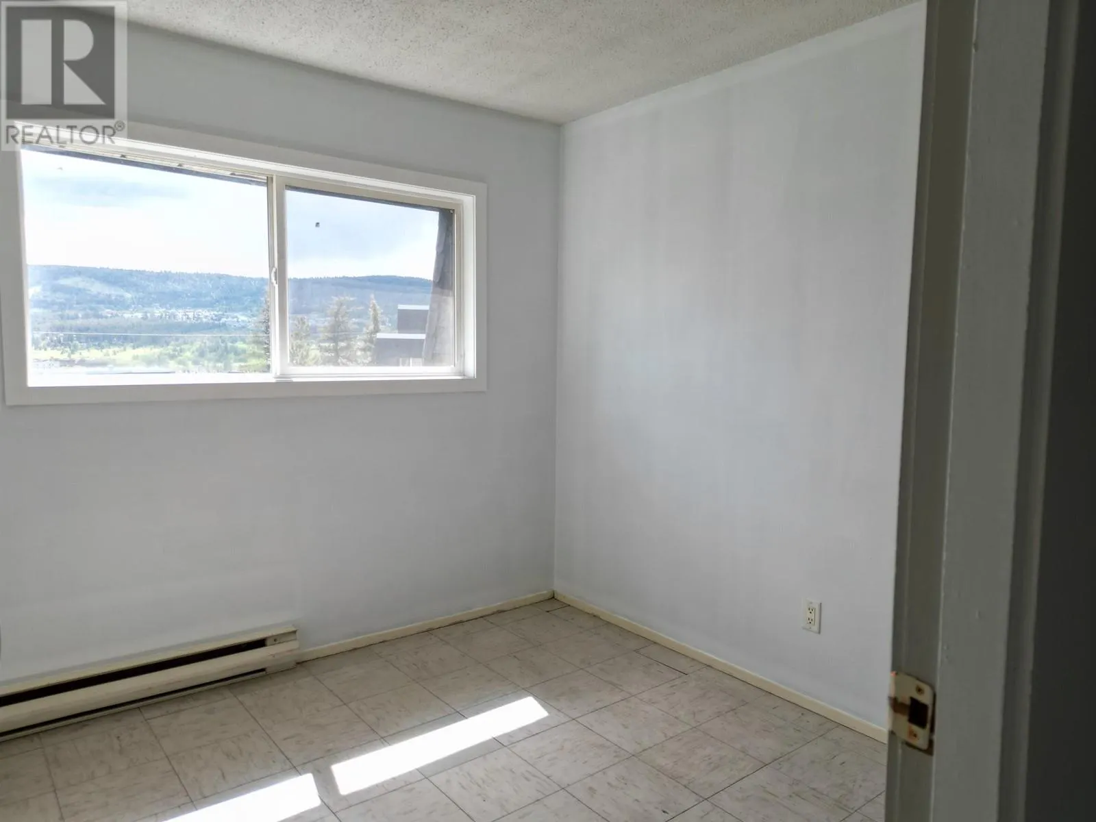 60 605 CARSON DRIVE