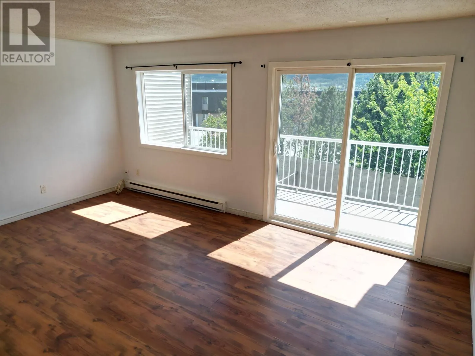60 605 CARSON DRIVE