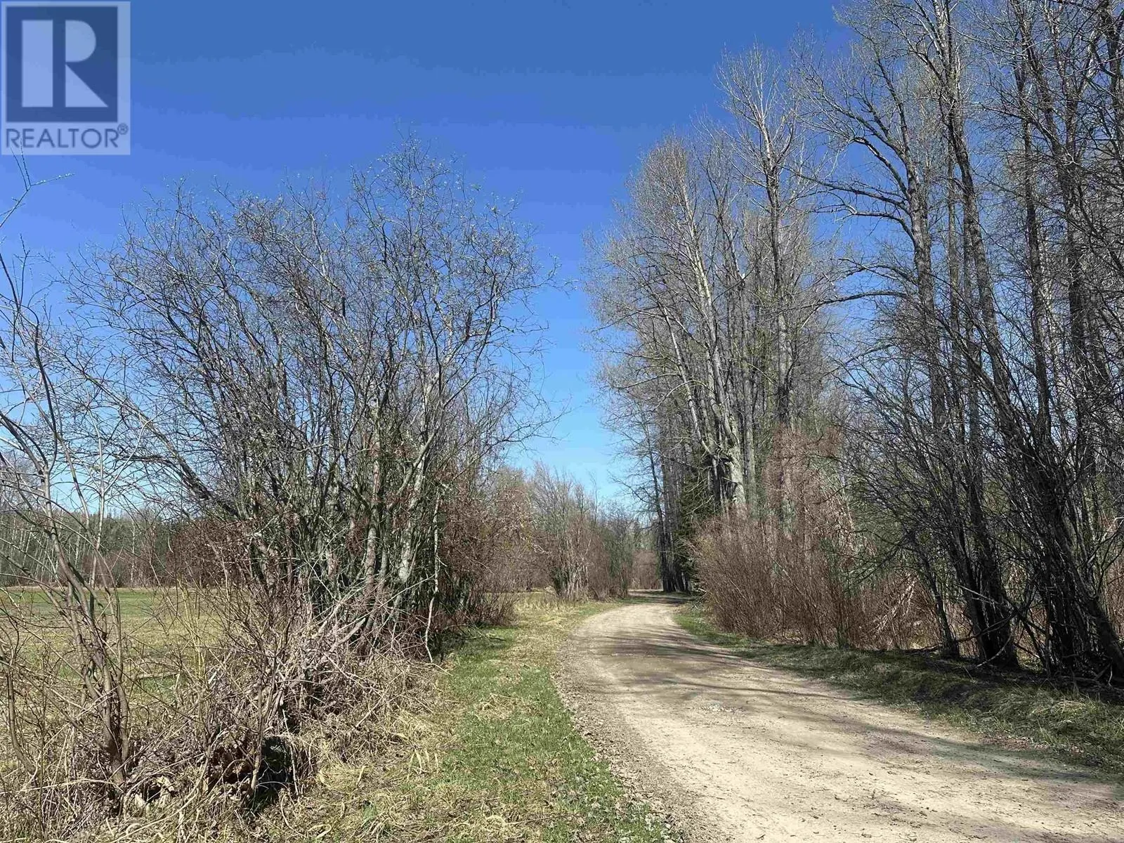 E PERRY ROAD