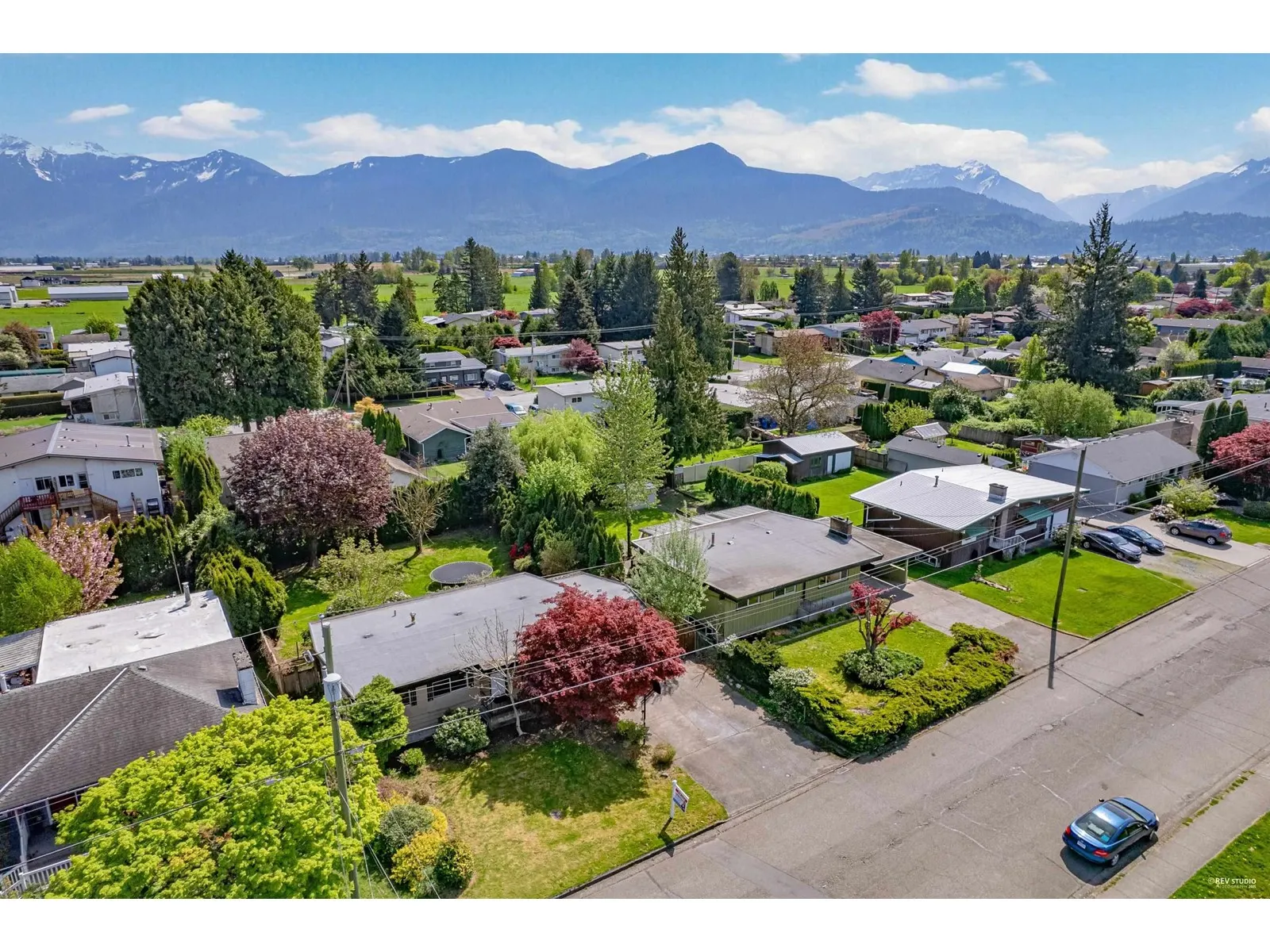 9710 CARLETON STREET|Chilliwack Proper East