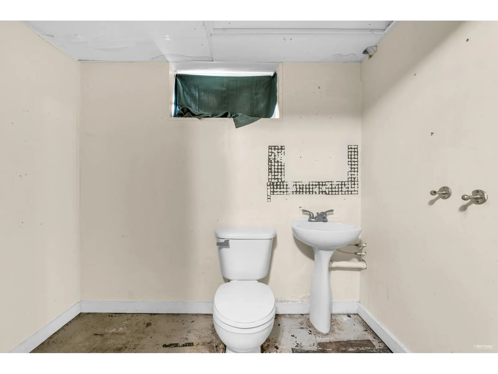 9710 CARLETON STREET|Chilliwack Proper East