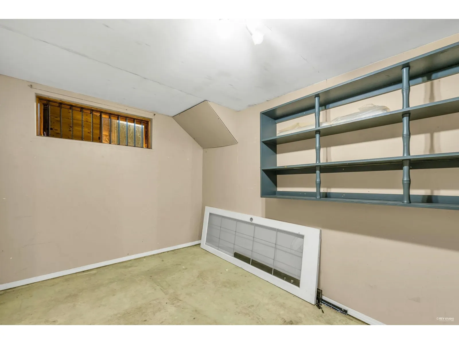 9710 CARLETON STREET|Chilliwack Proper East