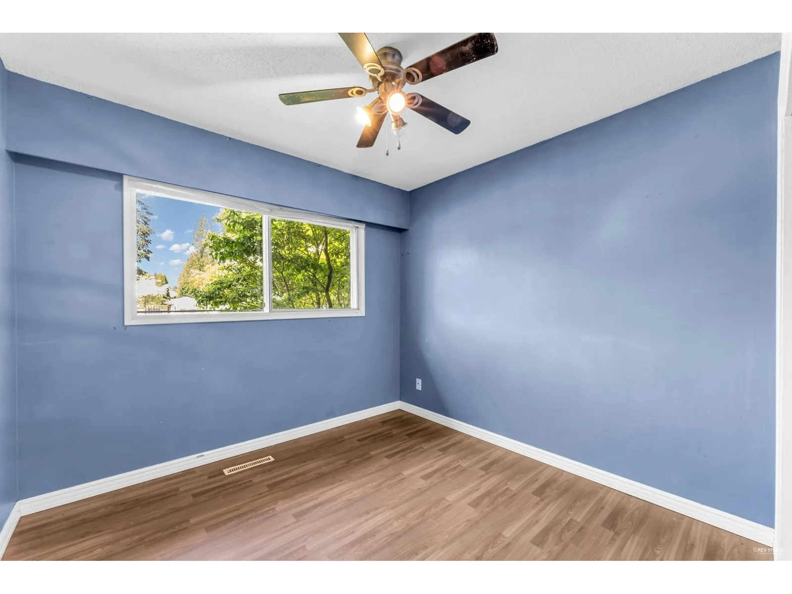 9710 CARLETON STREET|Chilliwack Proper East