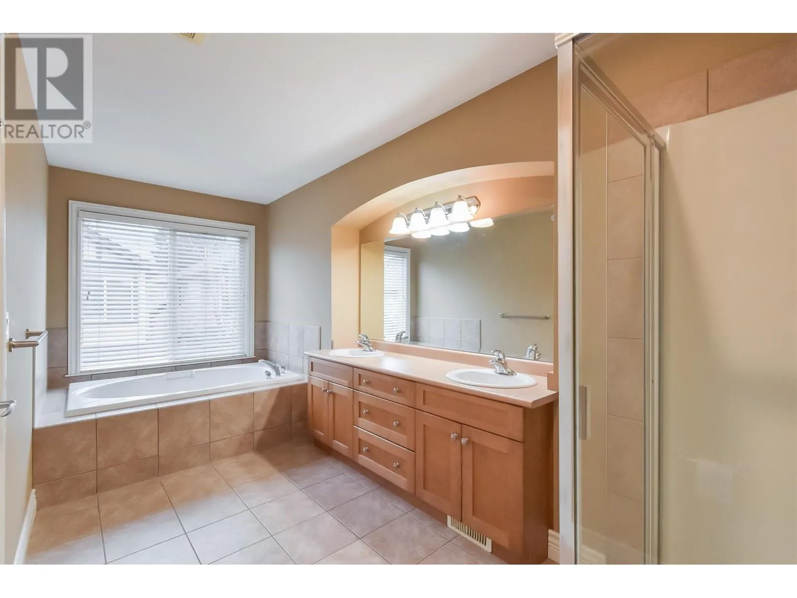 19243 FIELDSTONE WALK