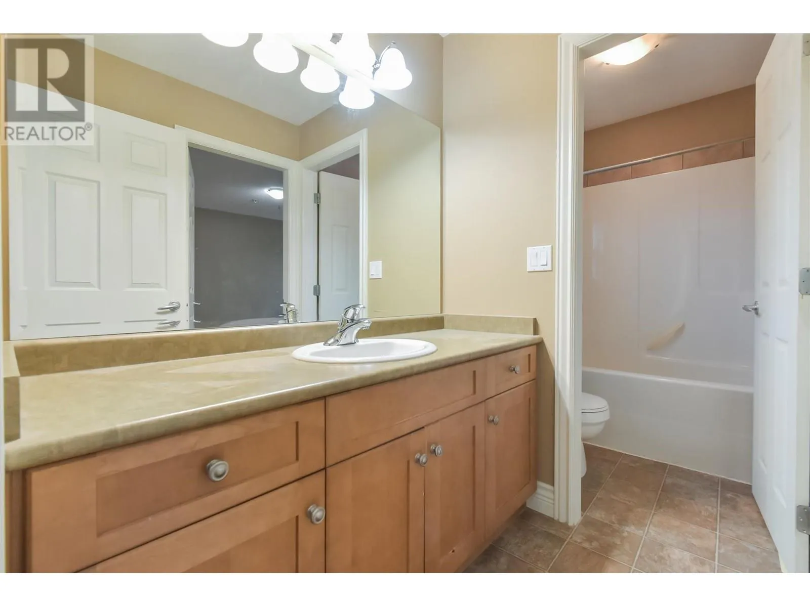 19243 FIELDSTONE WALK