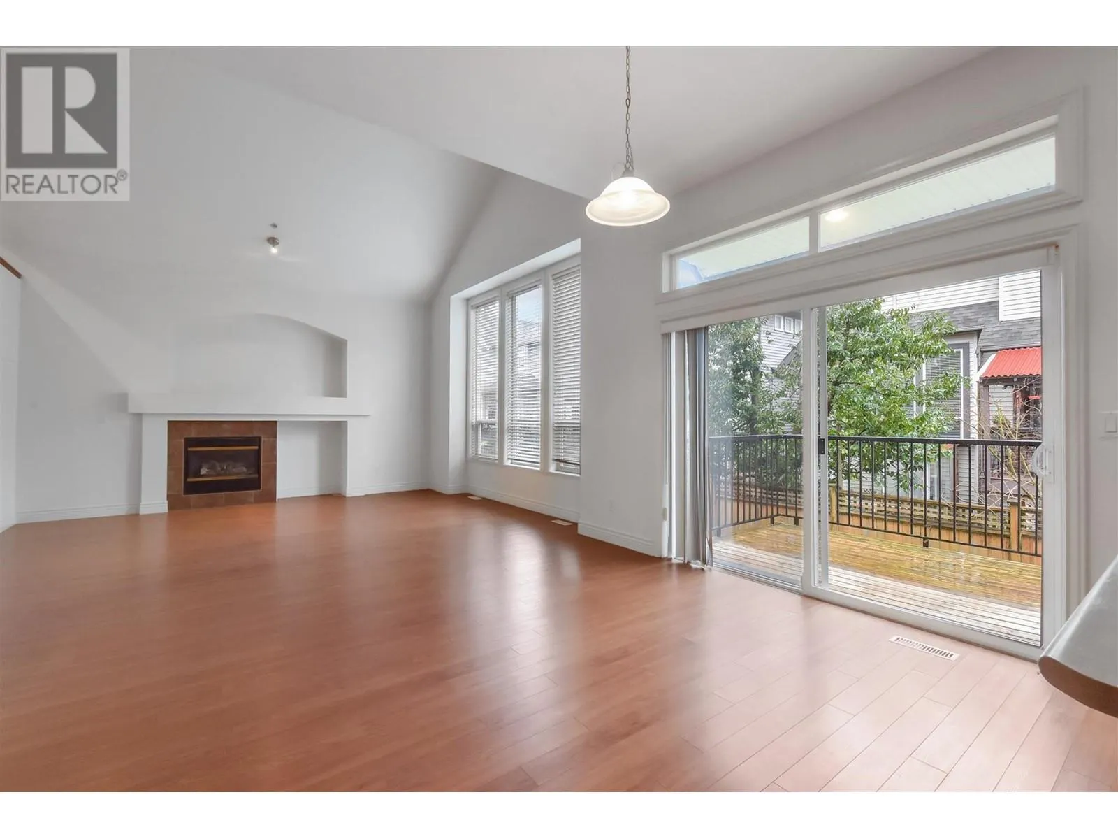 19243 FIELDSTONE WALK