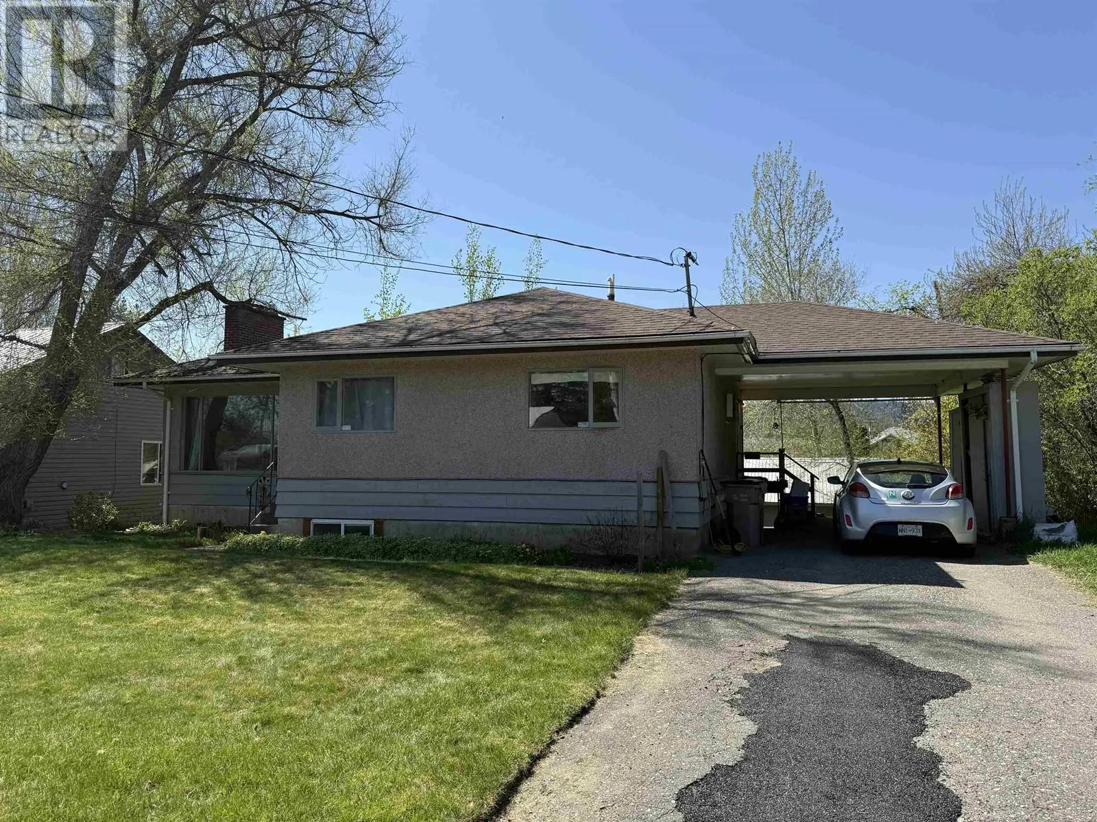 677 MCLEAN STREET