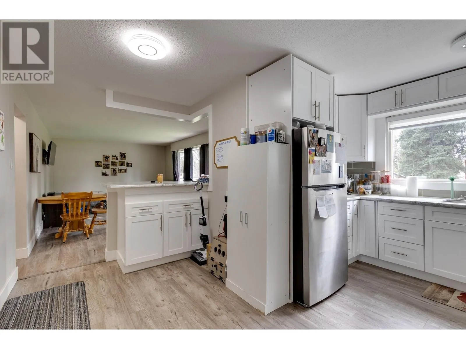 3556 WILLOWDALE DRIVE