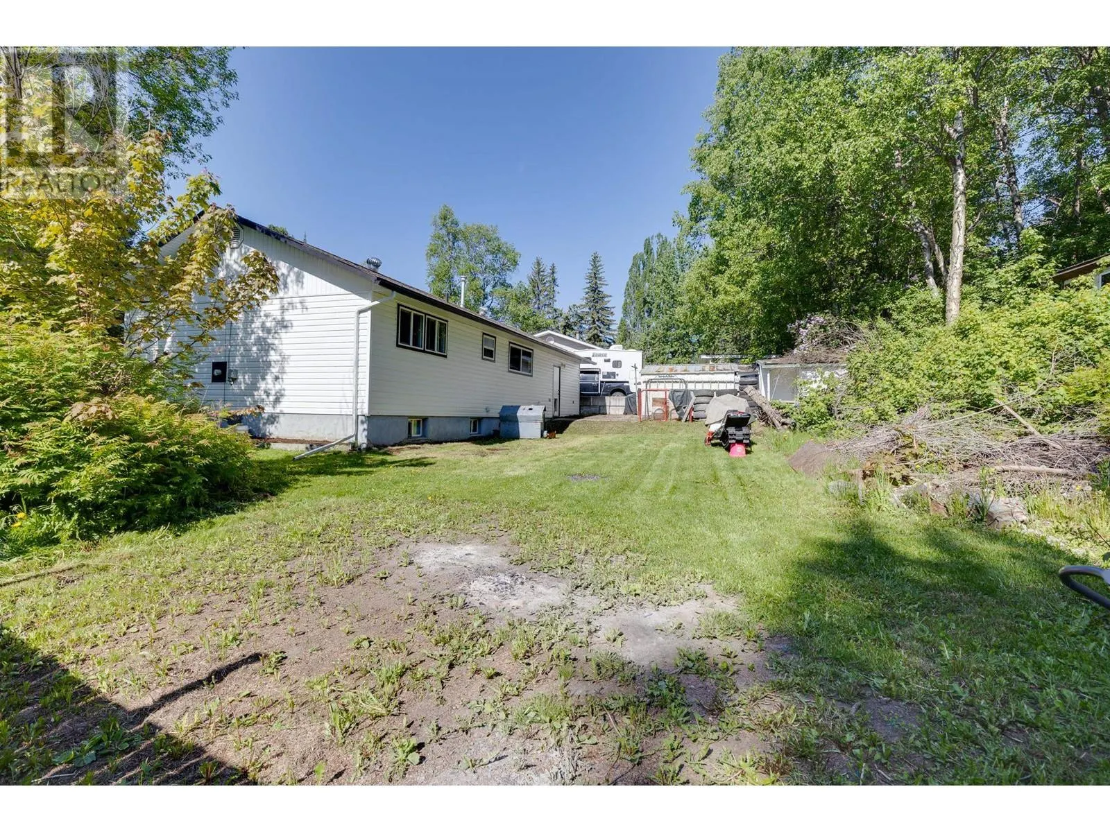 3556 WILLOWDALE DRIVE