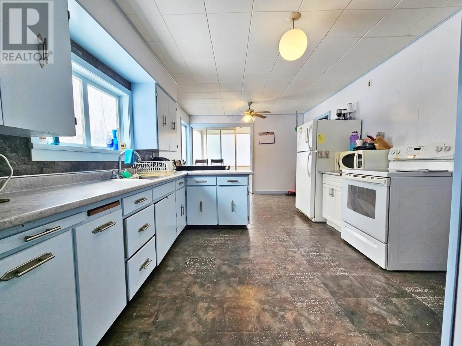 1108 RIVER PARK ROAD
