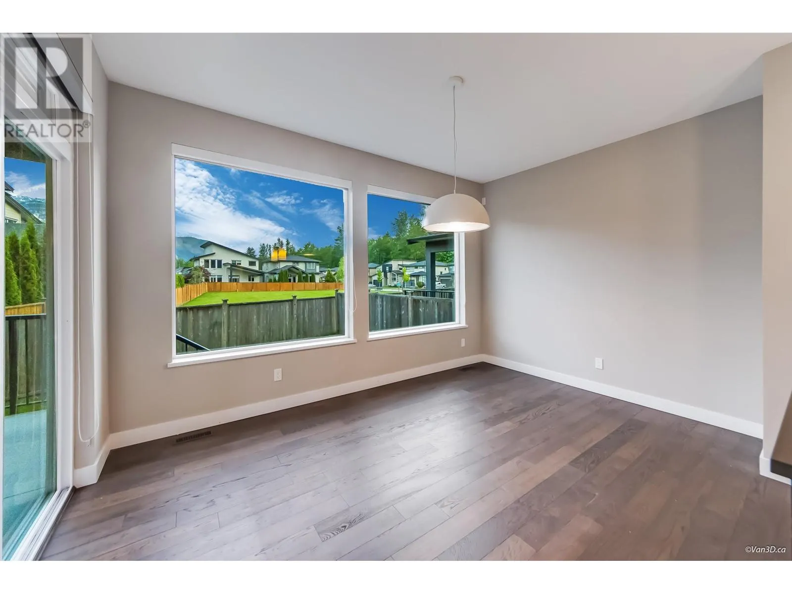 39340 FALCON CRESCENT