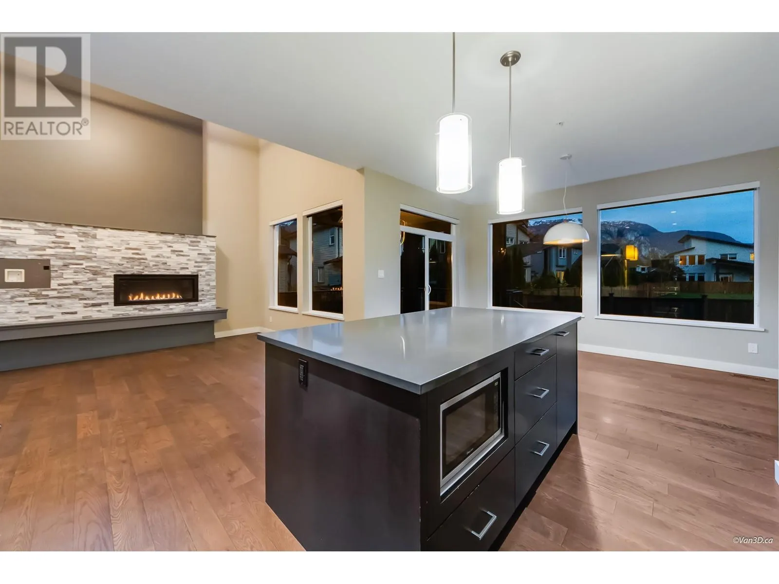 39340 FALCON CRESCENT