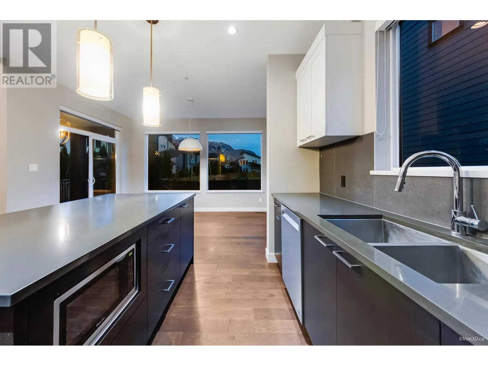 39340 FALCON CRESCENT