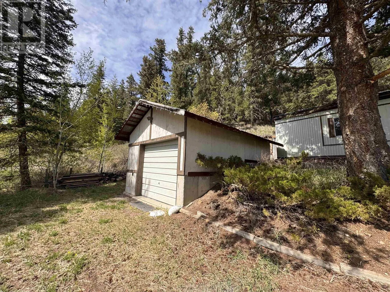 2150 COMMODORE CRESCENT