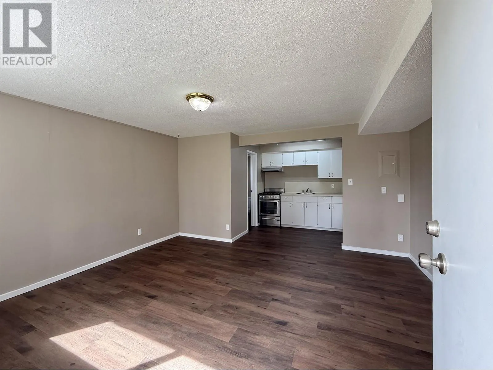 1011 TOOP ROAD