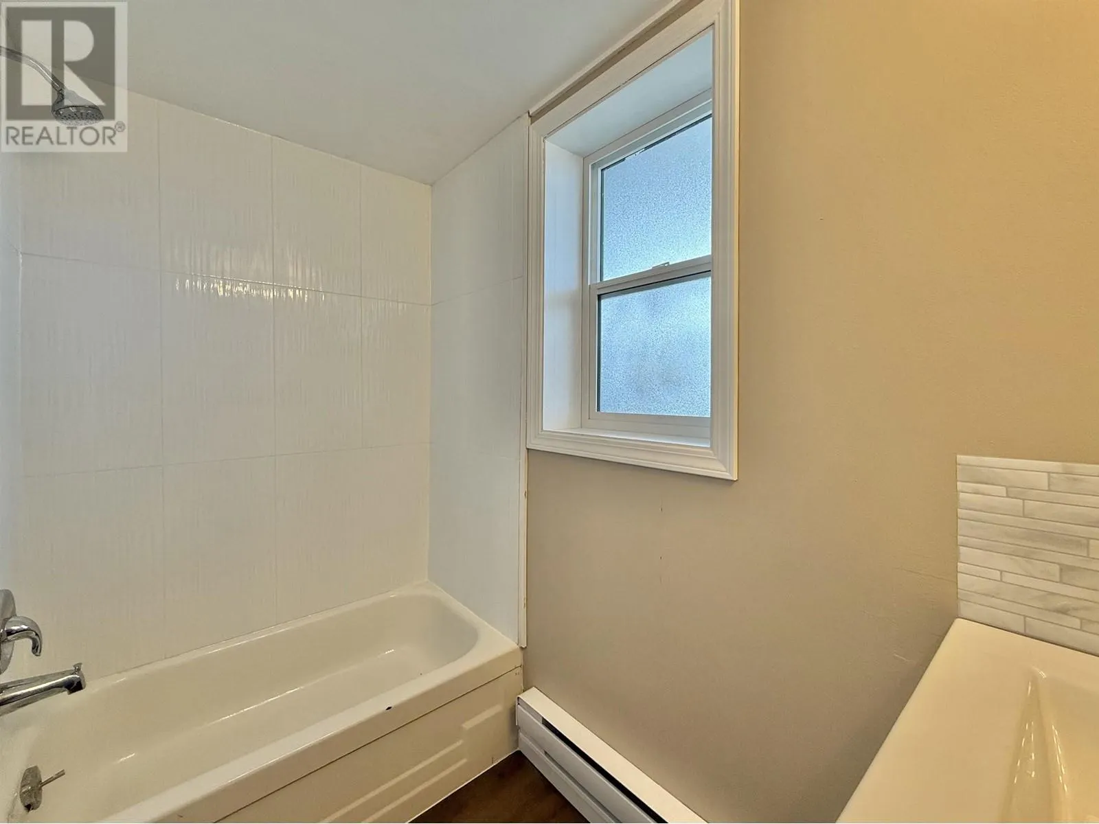 1011 TOOP ROAD
