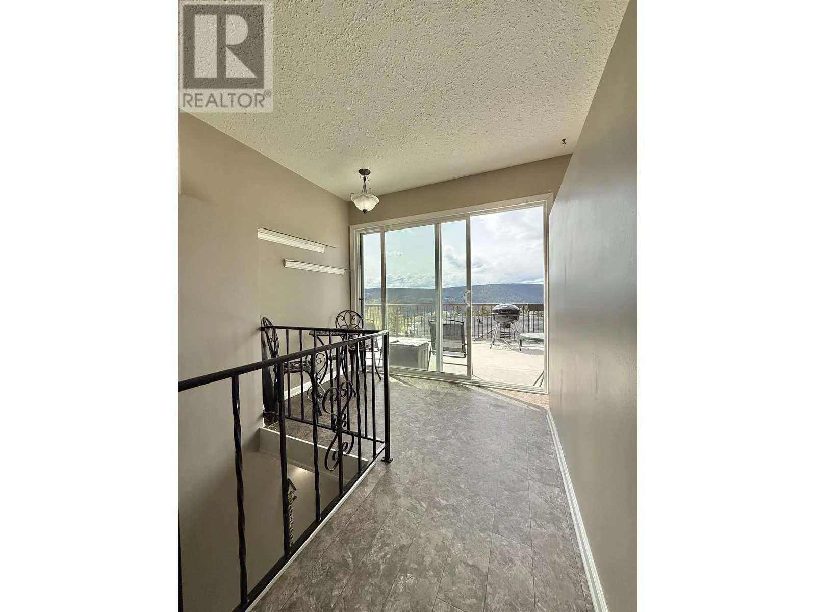 1011 TOOP ROAD