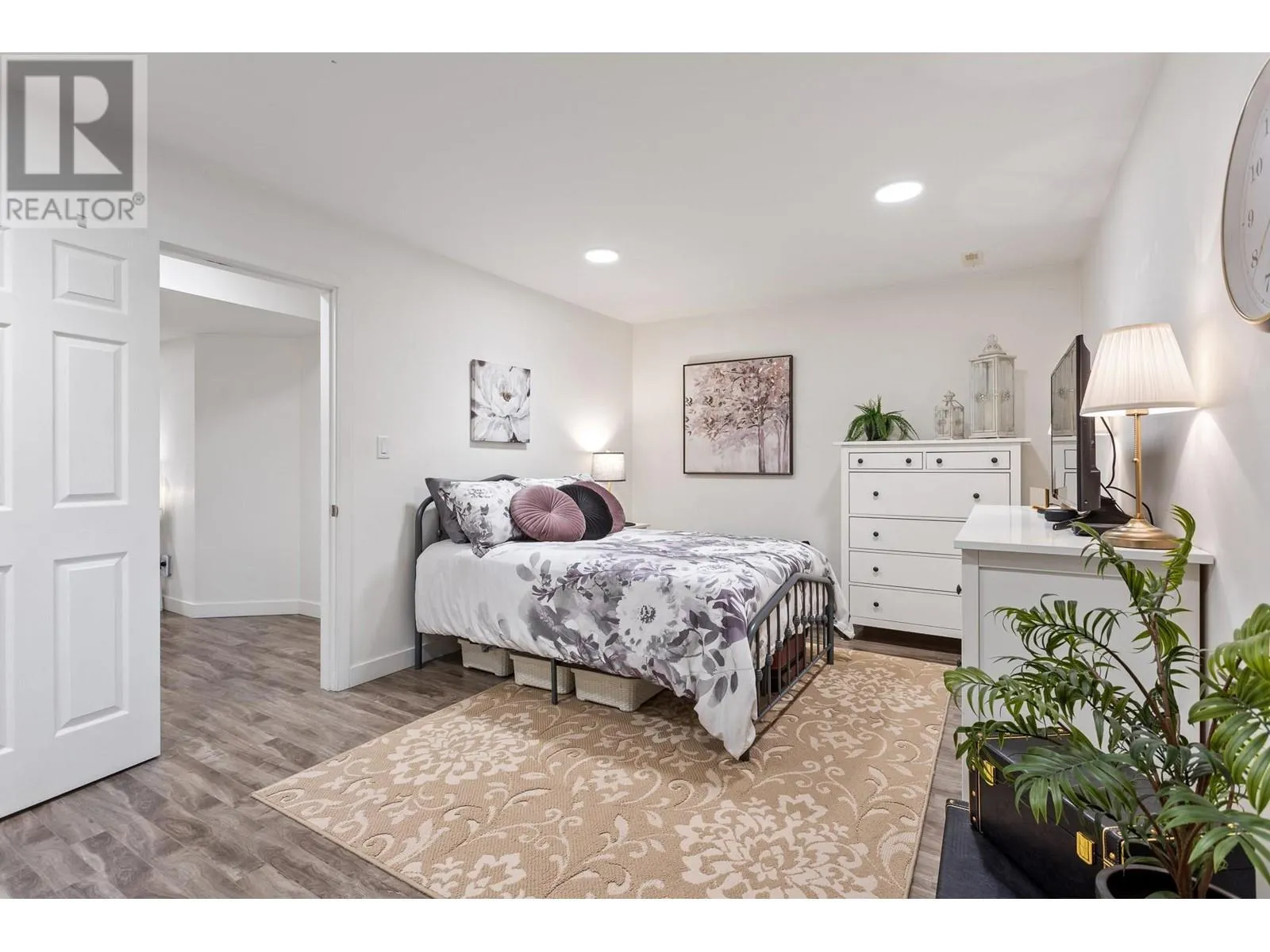 1653 PLATEAU CRESCENT