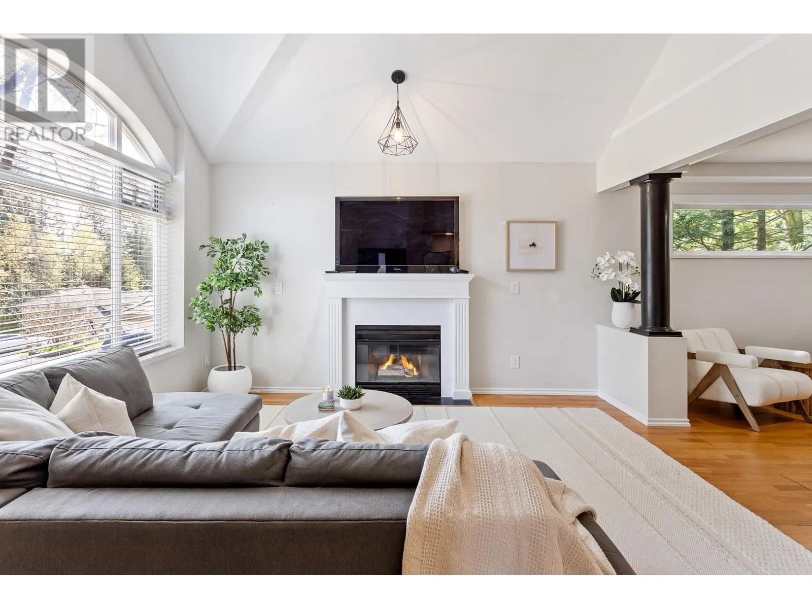 1653 PLATEAU CRESCENT