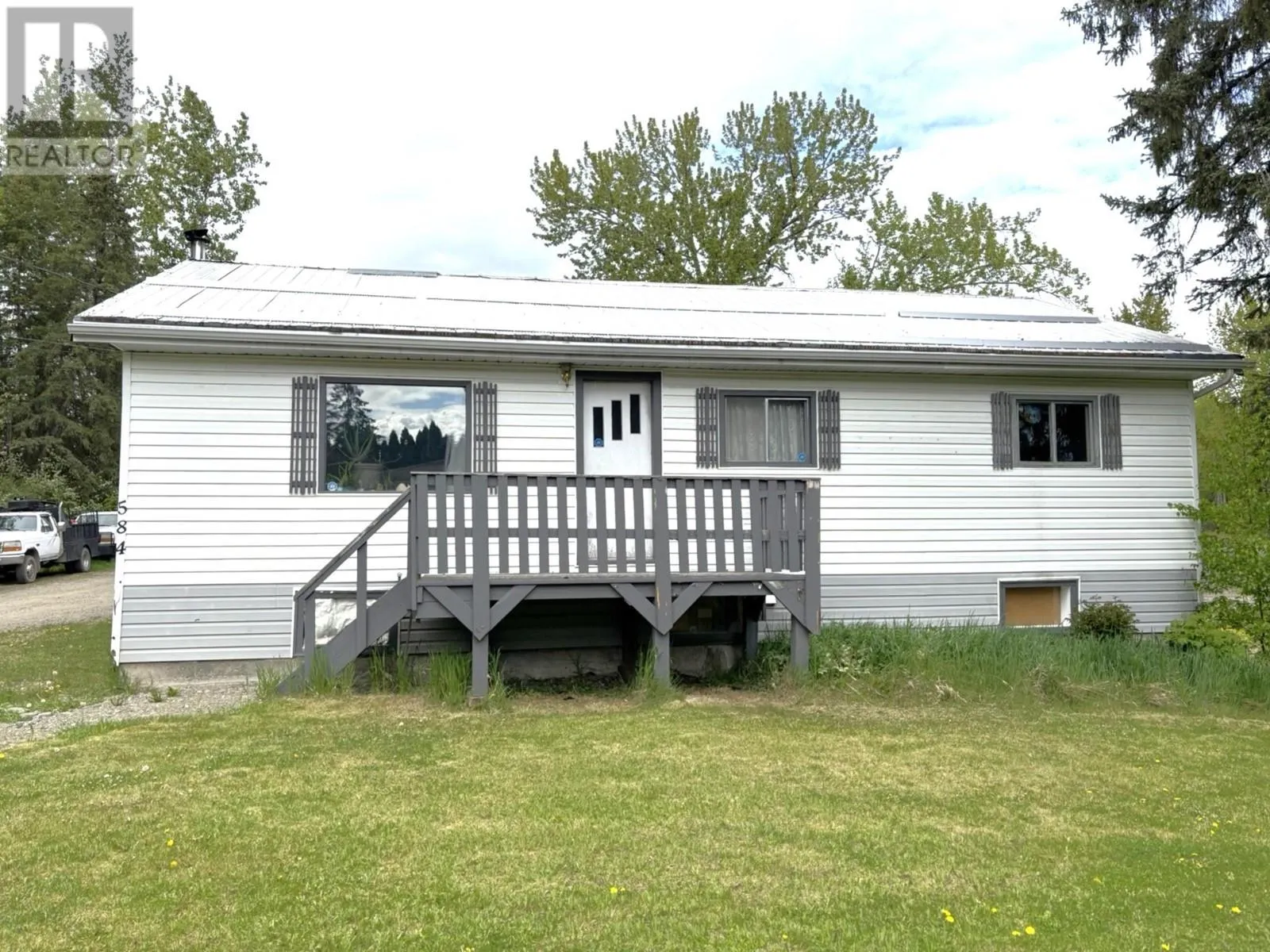 584 LEWIS DRIVE