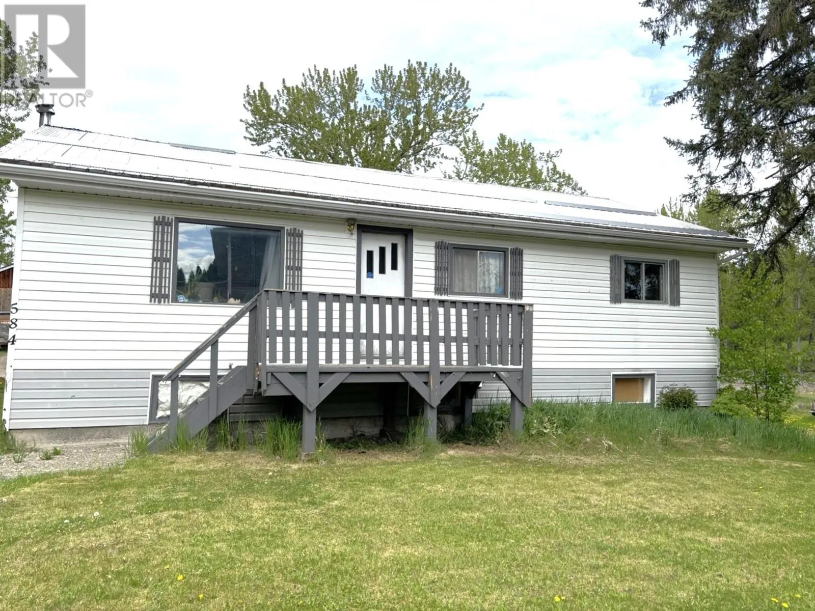584 LEWIS DRIVE