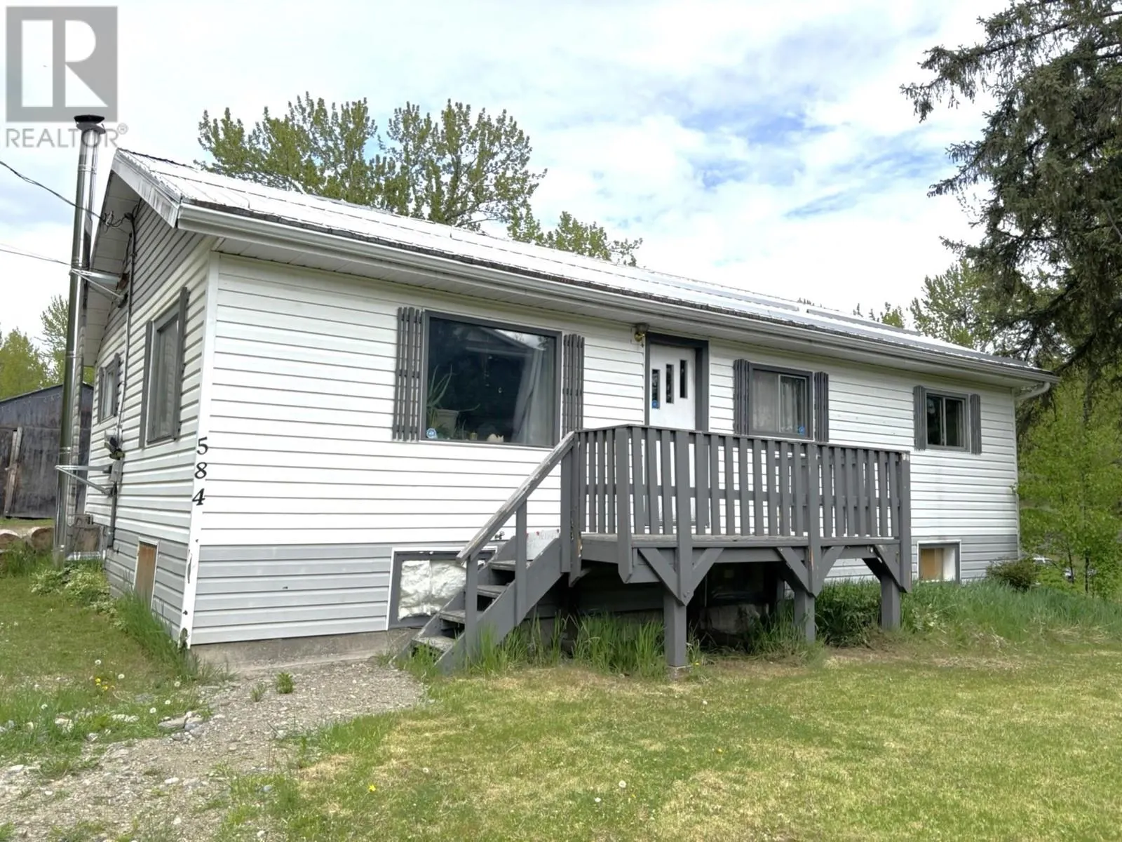 584 LEWIS DRIVE