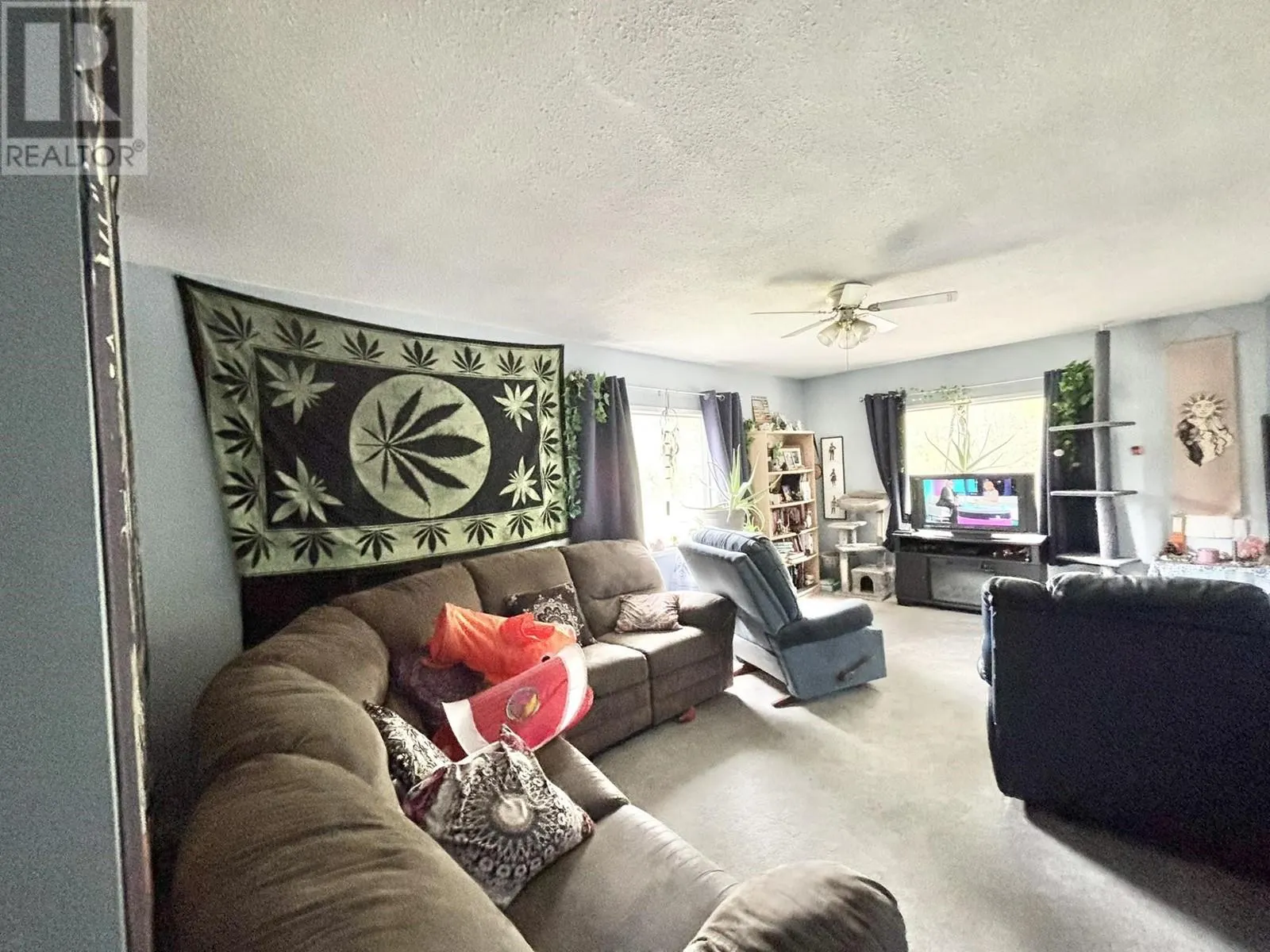 584 LEWIS DRIVE