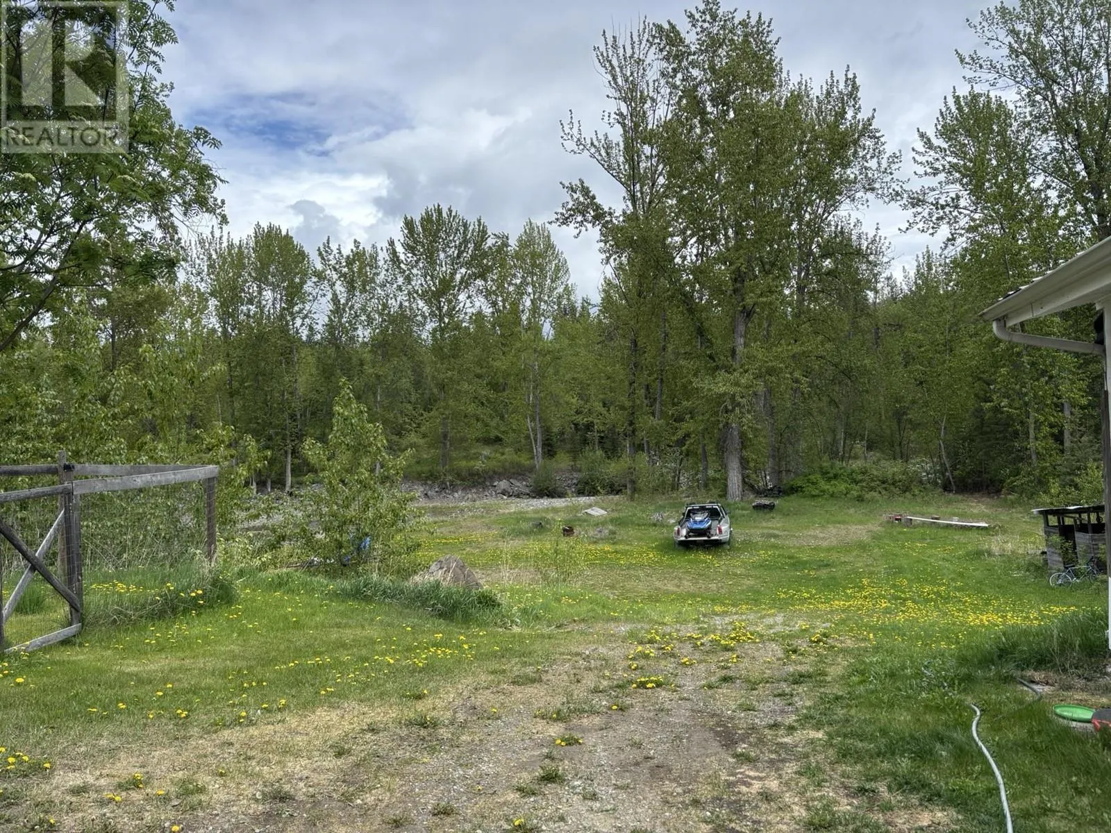 584 LEWIS DRIVE