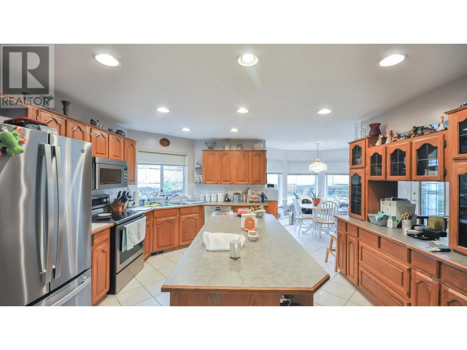 2215 SORRENTO DRIVE
